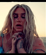 Kesha_-_Praying_28Official_Video29_278.jpg