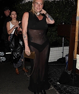 Kesha---Attends-the-Vanity-Fair-party-at-Chateau-Marmont-in-Los-Angeles-04.jpg