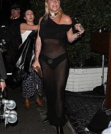 Kesha---Attends-the-Vanity-Fair-party-at-Chateau-Marmont-in-Los-Angeles-08.jpg