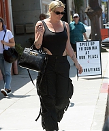 Kesha---Is-seen-as-she-exited-a-restaurant-in-Los-Angeles-09.jpg