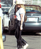 Kesha---Seen-test-driving-a-Porsche-SUV-in-Los-Angeles-16.jpg