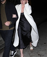 Kesha---With-her-boyfriend-at-celebrity-hotspot-Giorgio-Baldi-in-Santa-Monica-02.jpg