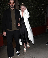 Kesha---With-her-boyfriend-at-celebrity-hotspot-Giorgio-Baldi-in-Santa-Monica-08.jpg