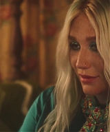 y2mate_com_-_Kesha__Learn_To_Let_Go_Official_Video_1080p_018.jpg