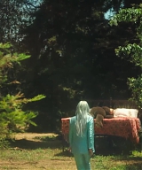 y2mate_com_-_Kesha__Learn_To_Let_Go_Official_Video_1080p_068.jpg
