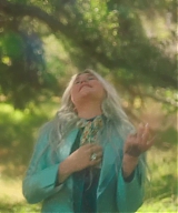 y2mate_com_-_Kesha__Learn_To_Let_Go_Official_Video_1080p_072.jpg