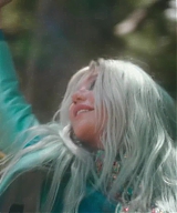 y2mate_com_-_Kesha__Learn_To_Let_Go_Official_Video_1080p_088.jpg