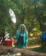 y2mate_com_-_Kesha__Learn_To_Let_Go_Official_Video_1080p_110.jpg