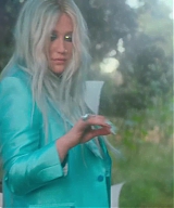 y2mate_com_-_Kesha__Learn_To_Let_Go_Official_Video_1080p_116.jpg
