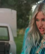 y2mate_com_-_Kesha__Learn_To_Let_Go_Official_Video_1080p_125.jpg