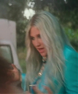 y2mate_com_-_Kesha__Learn_To_Let_Go_Official_Video_1080p_126.jpg