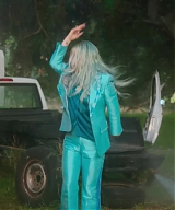 y2mate_com_-_Kesha__Learn_To_Let_Go_Official_Video_1080p_135.jpg