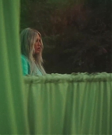 y2mate_com_-_Kesha__Learn_To_Let_Go_Official_Video_1080p_160.jpg
