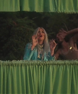 y2mate_com_-_Kesha__Learn_To_Let_Go_Official_Video_1080p_171.jpg