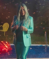 y2mate_com_-_Kesha__Learn_To_Let_Go_Official_Video_1080p_186.jpg