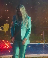 y2mate_com_-_Kesha__Learn_To_Let_Go_Official_Video_1080p_187.jpg