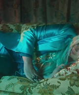 y2mate_com_-_Kesha__Learn_To_Let_Go_Official_Video_1080p_274.jpg