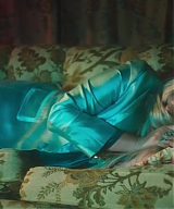 y2mate_com_-_Kesha__Learn_To_Let_Go_Official_Video_1080p_277.jpg