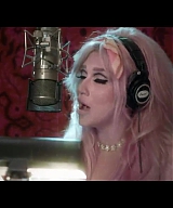 y2mate_com_-_Kesha__Rainbow_Official_Video_720p_057.jpg