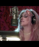 y2mate_com_-_Kesha__Rainbow_Official_Video_720p_062.jpg