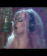 y2mate_com_-_Kesha__Rainbow_Official_Video_720p_156.jpg