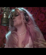 y2mate_com_-_Kesha__Rainbow_Official_Video_720p_161.jpg
