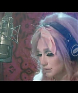 y2mate_com_-_Kesha__Rainbow_Official_Video_720p_252.jpg