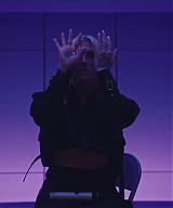 Kesha_-_Eat_The_Acid_28Live_Performance29___Vevo_023.jpg