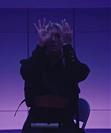 Kesha_-_Eat_The_Acid_28Live_Performance29___Vevo_024.jpg