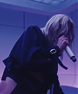 Kesha_-_Eat_The_Acid_28Live_Performance29___Vevo_201.jpg