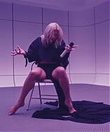 Kesha_-_Eat_The_Acid_28Live_Performance29___Vevo_362.jpg
